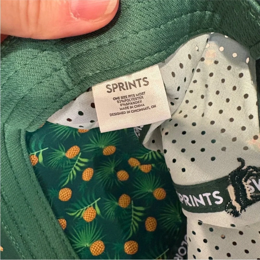 NWT Sprints “Lei’d Back” VP Performance Cap - Picture 4 of 8